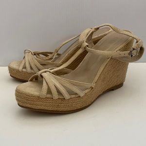 Colin Stuart Wedge sandals. Size 8B.